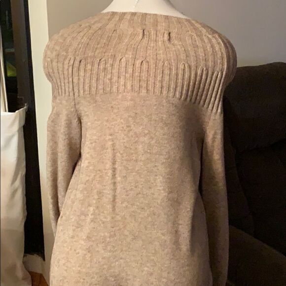 Anthropologie Sweater NWOT  - Picture 6 of 8